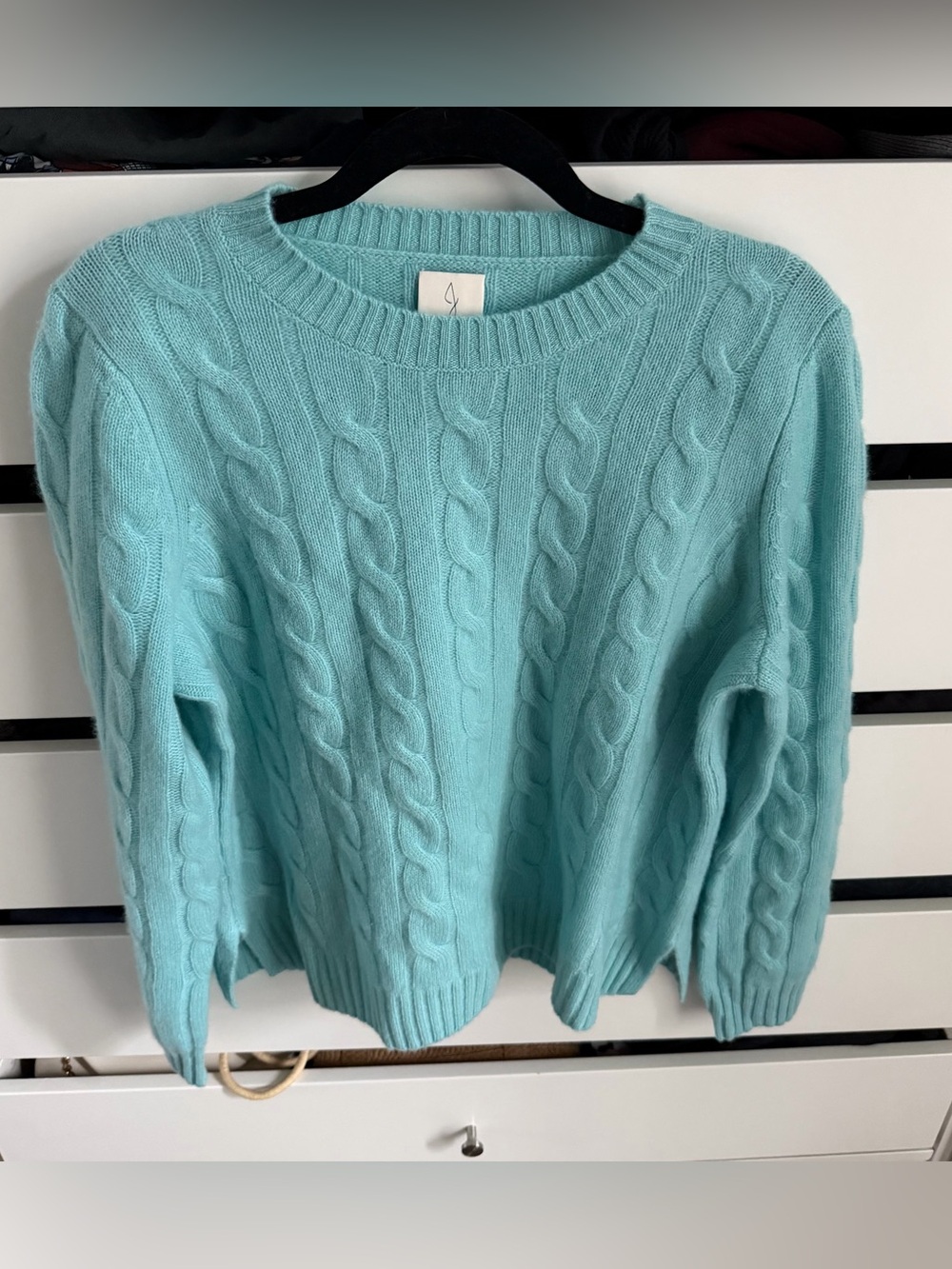 Joie cashmere sweater 🦋